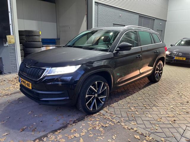 Skoda Kodiaq 1.5 TSI Limited Business Edition | Automaat | Panoramadak | Trekhaak | Camera | 20 Inch