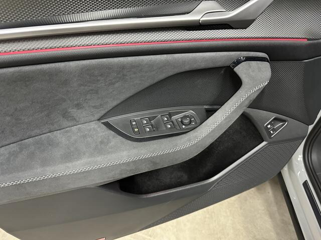 Skoda Kodiaq 1.5 TSI PHEV Sportline Businesss 204pk | Panodak | Trekhaak | 360 camera | Light & View | DCC-Pack | Winter-Pack