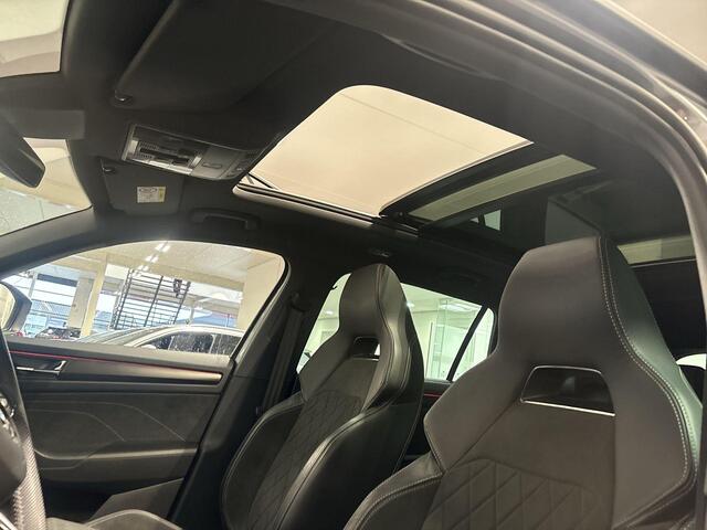Skoda Kodiaq 1.5 TSI 150pk DSG Sportline 7p. · Panoramadak · Keyless · Camera · Elek. Trekhaak · Apple/Android Car Play · 7. Persoons · 19'' Inch ·