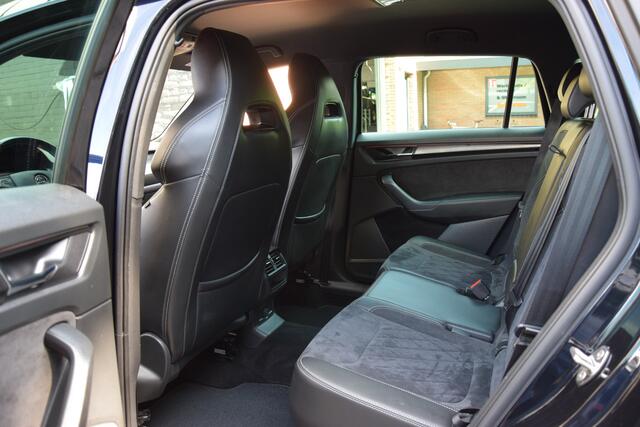 Skoda Kodiaq 1.5 TSI 150PK Sportline Business | BOVAG Garantie | Org. NL | Trekhaak | Virtual Cockpit | 19'' Velgen | Camera | Elektrisch Verstelbare Kofferklep | Carplay | Elektrische Bestuurdersstoel |