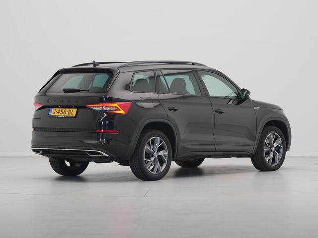 Skoda Kodiaq 1.5 TSI 150pk Sportline Business Panorama Camera Stoelverwarming Acc Carplay