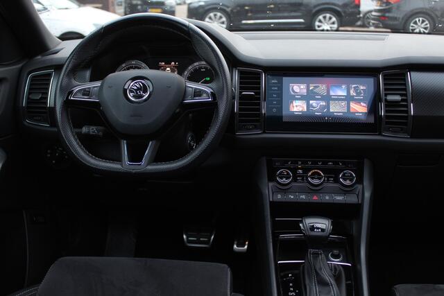 Skoda Kodiaq 2.0 TSI 4x4 Style / Trekhaak / Panoramadak / 360Camera / Leder&Alcantara / Keyless / 20'' / Navigatie / DAB / Cruise Control