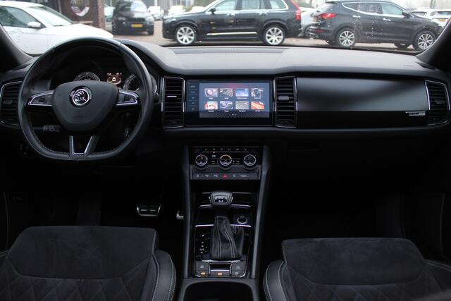 Skoda Kodiaq 2.0 TSI 4x4 Style / Trekhaak / Panoramadak / 360Camera / Leder&Alcantara / Keyless / 20'' / Navigatie / DAB / Cruise Control