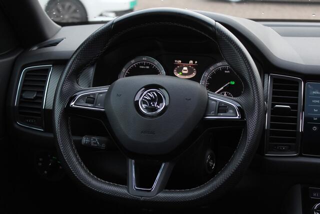 Skoda Kodiaq 2.0 TSI 4x4 Style / Trekhaak / Panoramadak / 360Camera / Leder&Alcantara / Keyless / 20'' / Navigatie / DAB / Cruise Control