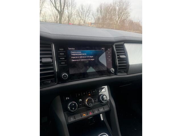 Skoda Kodiaq 1.5 TSI Business Edition, 7-Persoons, Camera?, Apple Carplay, Android Auto,