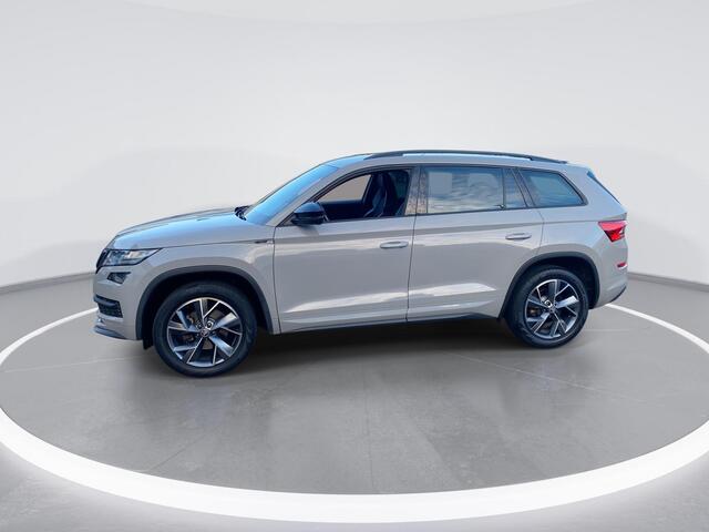 Skoda Kodiaq 1.5 TSI 150PK DSG Sportline Business · Trekhaak · Achteruitrijcamera · Sportstoelen · Stoelverwarming · 19 inch ·