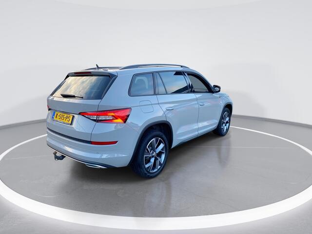 Skoda Kodiaq 1.5 TSI 150PK DSG Sportline Business · Trekhaak · Achteruitrijcamera · Sportstoelen · Stoelverwarming · 19 inch ·