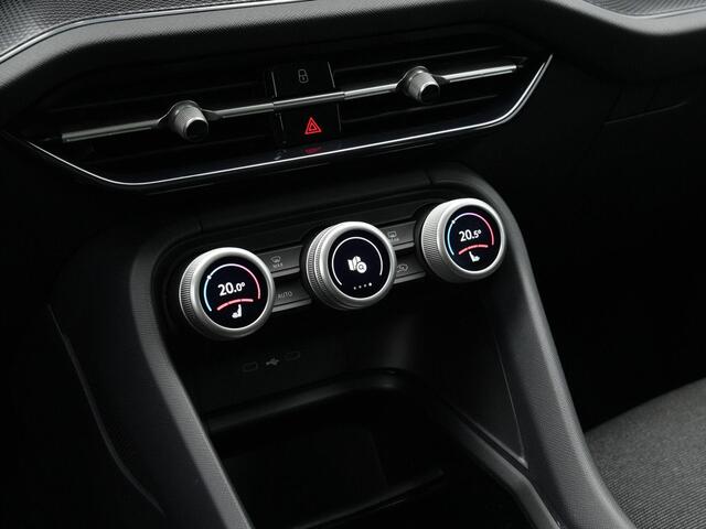 Skoda Kodiaq 7-zits 1.5 TSI 150 pk DSG MHEV Selection | Panoramadak | Trekhaak | Geheugenstoel | 360 camera | Matrix LED | Stuur-/achterbankverwarming