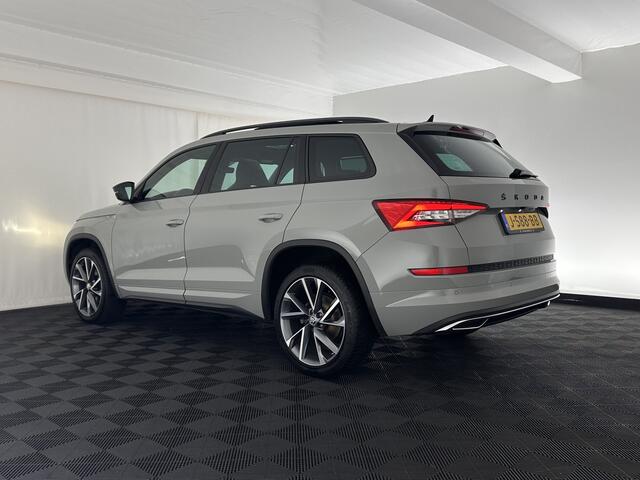 Skoda Kodiaq 1.5 TSI Sportline Business (INCL-BTW) Aut. *PANO | LEATHER-MICROFIBRE | FULL-LED | MEMORY-PACK | DIGI-COCKPIT | NAVI-FULLMAP | CAMERA | DAB+ | AMBIENT-LIGHT | KEYLESS | DAB+ | CARPLAY | PRIVACY-GLASS