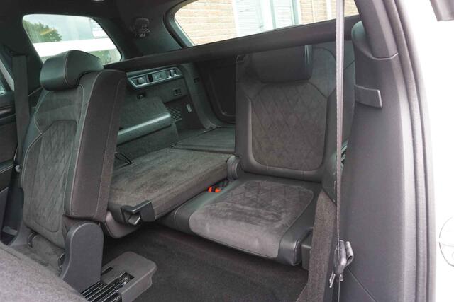 Skoda Kodiaq 7-Pers 1.5 TSI Sportline 7p. Pano.dak Trekhaak 20"LMV Full option Business