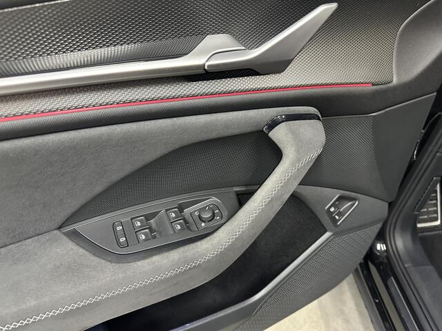 Skoda Kodiaq 1.5 TSI PHEV Sportline Business 204pk | Panodak | Trekhaak | 360 camera | Light & View | DCC-Pack | Winter-Pack