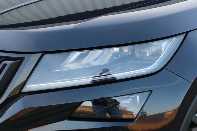 Skoda Kodiaq 1.5 TSI Sportline Business | Incl. 12 maanden garantie | Wegklapbare trekhaak | Apple CarPlay | Canton audio | Adaptive cruise | Stoelverwarming | Achteruitrij camera | Parkeersensoren |