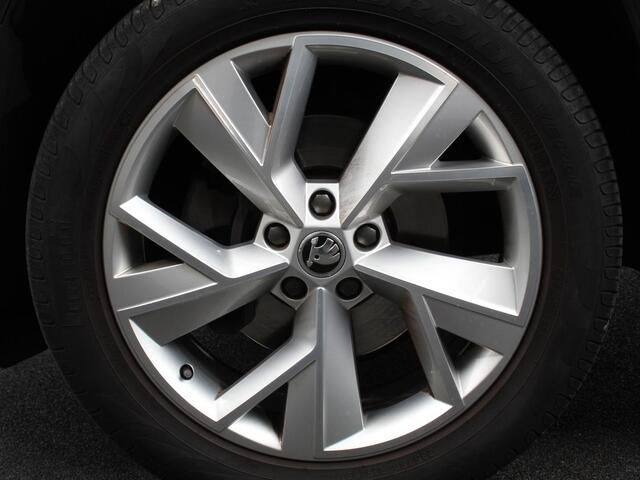 Skoda Kodiaq 1.5 TSI 150pk DSG Style 7p. | Navigatie | Apple Carplay/Android Auto | Adaptive Cruise Control | Parkeersensor achter | Stoel- en stuurverwarming | Ledverlichting | Getinte ramen | Climate Control Prijs Incl. BOVAG Garantie