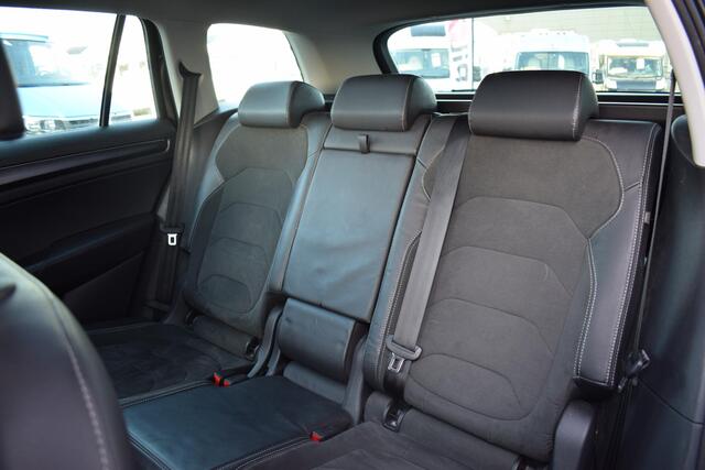 Skoda Kodiaq 1.5 TSI Limited Business Edition | Pano | Half Leer | Apple CarPlay | Camera