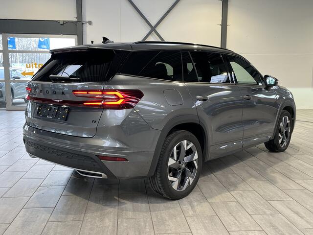 Skoda Kodiaq 1.5 TSI PHEV 204 pk Sportline | Stoelverw. | Stuurverw. | El. a. klep | El. verst. stoel + geh. | LED | 19" | Keyles entry |