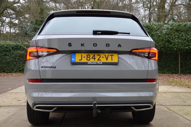 Skoda Kodiaq 1.5 TSI Sportline Business 7 Persoons Navi/Led/Ecc/Pdc/Stoel &Stuurverwarming/Achteruitrij-camera/Half-Leer/Privacy-Glass/Cruise control adaptief/Trekhaak-Afnb/Elektrisch Verstel bestuurdersstoel met geheugen/Virtual Cockpit