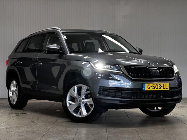 Skoda Kodiaq 1.5 TSI Limited Business Edition/ Trekhaak/ Camera/ LED Koplampen/ LEDER-Alcantara/ Audio-Premium/ Apple + Android/ Keyless/ DAB+/ PDC V+A/ Extra Getint glas/ Ambient Light.