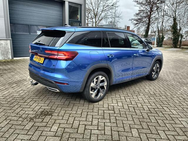 Skoda Kodiaq 1.5 TSI 204pk DSG PHEV Sportline Business · Panoramadak · Wegklapbare Trekhaak · Camera · Keyless · Dodehoek Detectie · Canton Audio · 19'' Inch · Garantie t/m 22-05-2029 of 100.000km