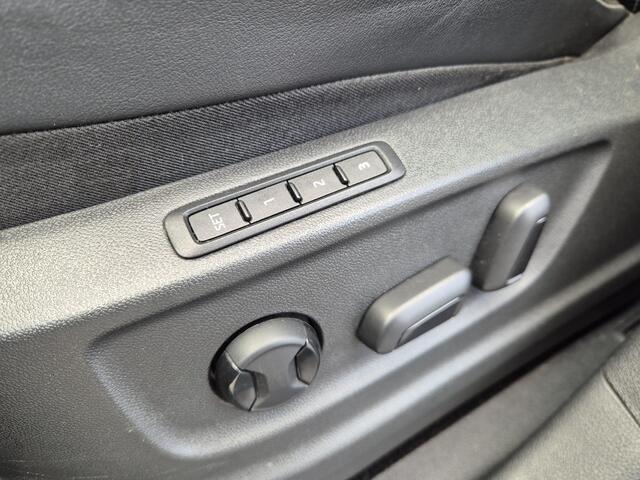 Skoda Kodiaq 2.0 TSI 4x4 Sportline Business | Pano | 360 | Trekhaak | Canton | Memory | Standkachel