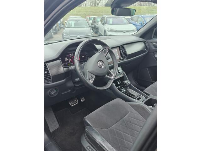 Skoda Kodiaq 1.5 TSI 150pk DSG Sportline Panorama dak Camera Canton Digital Cockpit LED