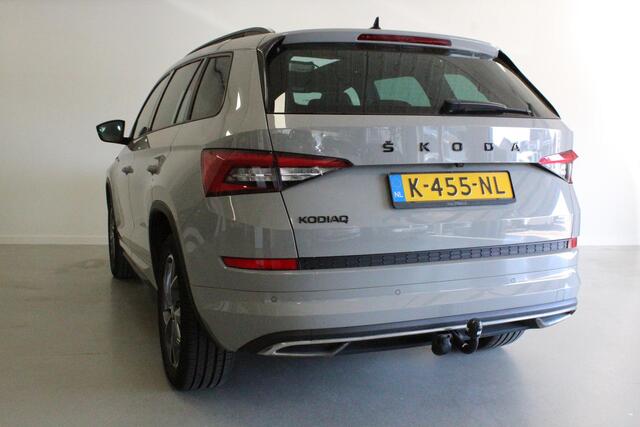 Skoda Kodiaq 1.5 TSI Sportline Business 7p. | PANO-DAK | ACC | STOEL-VERW | CAMERA | DAB | 19'LMV | CARPLAY | TREKHAAK |
