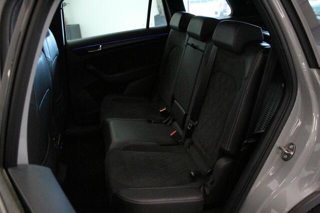 Skoda Kodiaq 1.5 TSI Sportline Business 7p. | PANO-DAK | ACC | STOEL-VERW | CAMERA | DAB | 19'LMV | CARPLAY | TREKHAAK |