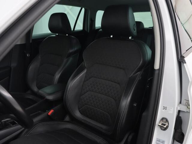 Skoda Kodiaq 1.5 TSI Business Edition | Trekhaak | Camera | Carplay | Navigatie | Half leder | Climate control | Cruise control | Full LED