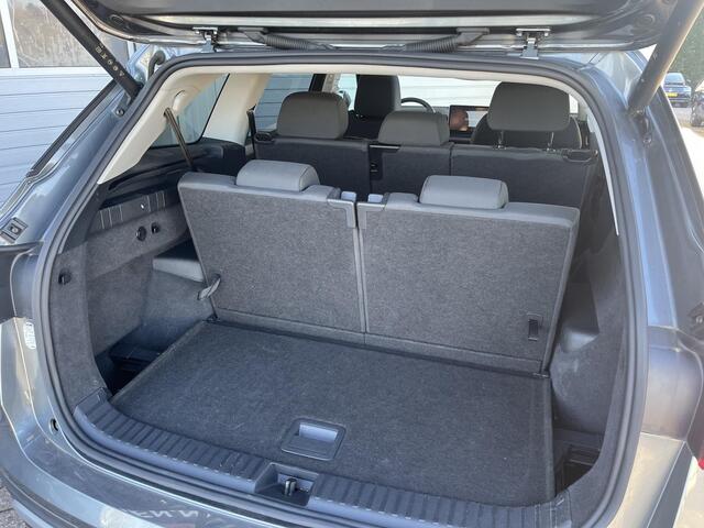 Skoda Kodiaq 1.5 TSI MHEV Business Edition 7-Persoons Panoramadak, Trekhaak, ACC, LED, Memory