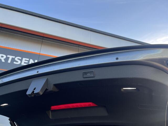 Skoda Kodiaq 1.5 TSI MHEV Business Edition 7-Persoons Panoramadak, Trekhaak, ACC, LED, Memory