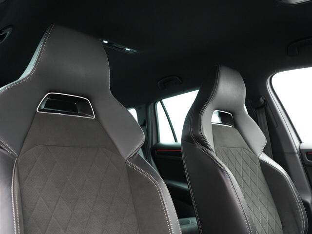 Skoda Kodiaq 1.5 TSI Sportline Business 150pk DSG | Trekhaak Af Fabriek | Adaptive Cruise | Camera | Alcantara Sportstoelen Memory & Verwarmd | Keyless | Sfeerverlichting | Apple Carplay | Virtual | Navigatie | DAB |