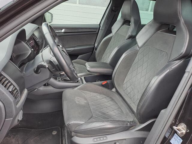 Skoda Kodiaq 1.5 TSI Sportline Business 7-Persoons, Panoramadak, Trekhaak, Memory, Stuurverwarming!