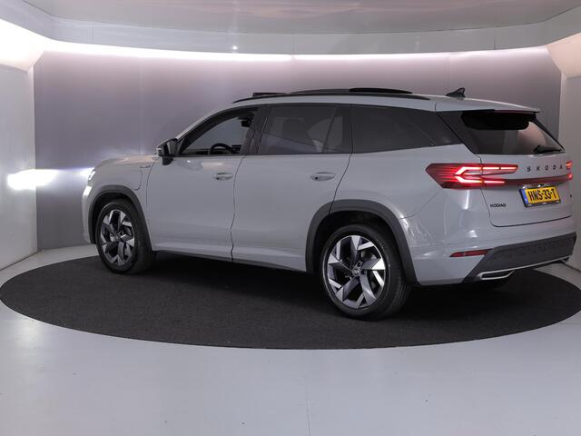 Skoda Kodiaq 1.5 TSI PHEV Sportline Business 204 pk Automaat (DSG) | Verlengde garantie | Navigatie | Panoramadak | Trekhaak (wegklapbaar) | Parkeersensoren | Achteruitrijcamera | Stoelverwarming v/a |