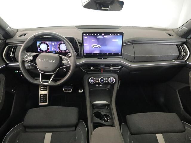 Skoda Kodiaq 1.5 TSI PHEV Sportline Business 204 pk Automaat (DSG) | Verlengde garantie | Navigatie | Panoramadak | Trekhaak (wegklapbaar) | Parkeersensoren | Achteruitrijcamera | Stoelverwarming v/a |