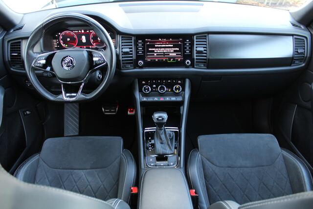 Skoda Kodiaq 1.5 TSI Sportline Business 7p. | Incl. 12 maanden Garantie | Wegklapbare trekhaak | Elektrisch verstelb. bestuurdersstoel met geheugen | Elektrisch kofferbakklep | Apple CarPlay | Adaptive cruise | Stoel/stuur verwarming | Achteruitrij camera | Parkeersen