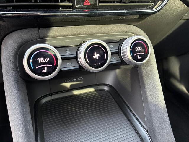 Skoda Kodiaq 1.5 TSI PHEV Sportline Business / Elek. Trekhaak / Pano dak / Elek. Bestuurderstoel / 20 Inch velgen