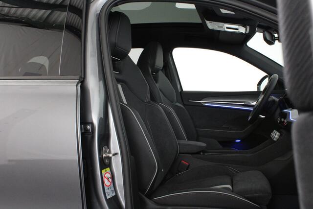 Skoda Kodiaq 1.5 TSI PHEV Sportline Business > Panorama/Trekhaak/Graphite Grey (nieuw)