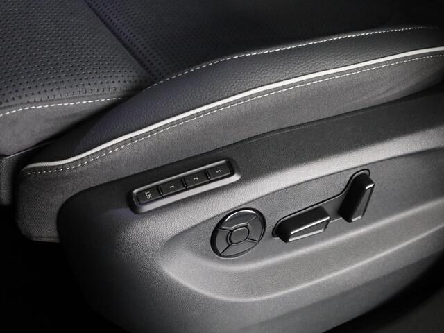 Skoda Kodiaq Sportline Business PHEV 1.5 TSI 204 pk 6 versn. DSG | Panoramadak | Trekhaak | Comfort Pakket | Winter Pakket | 20 inch lichtmetalen velgen | Verlengde garantie