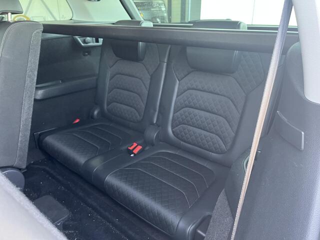 Skoda Kodiaq 1.5 TSI Business Edition, 7-Persoons, Trekhaak, Canton audio, Mooie kleur!