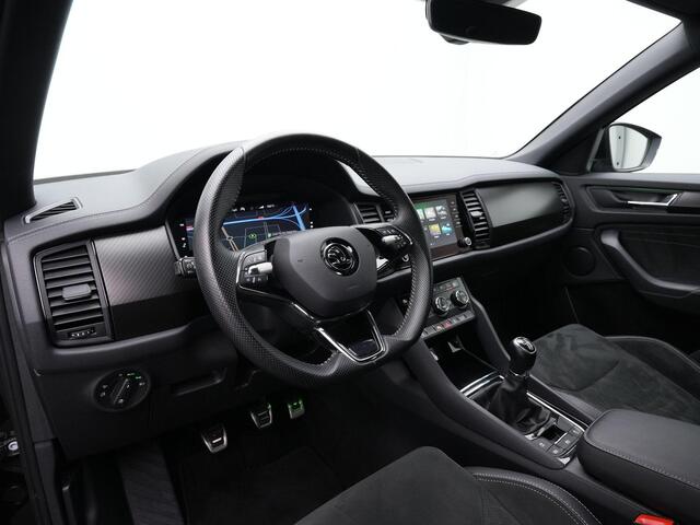 Skoda Kodiaq 7-zits 1.5 TSI 150 pk Sportline Business | Trekhaak | Geheugenstoel | Matrix LED | Leder/alcantara | Stuur-/stoelverwarming