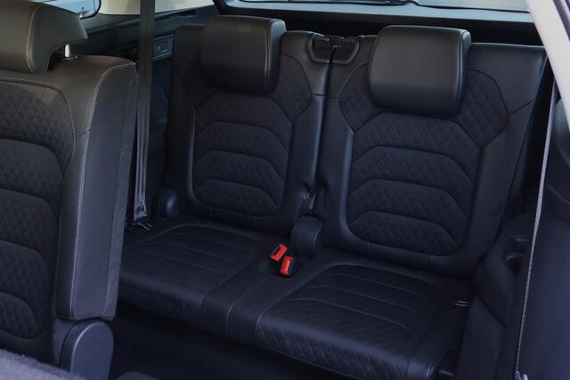 Skoda Kodiaq 1.5 TSI Business Edition 7p. 150pk | Trekhaak | Camera | Apple Carplay / Android Auto | DAB+ | Half Leder