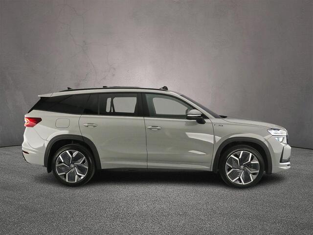 Skoda Kodiaq Sportline Business 1.5 TSI PHEV 204pk DSG Automaat Trekhaak, Panoramadak, Adaptive cruise control, Achteruitrijcamera, Elektrische achterklep