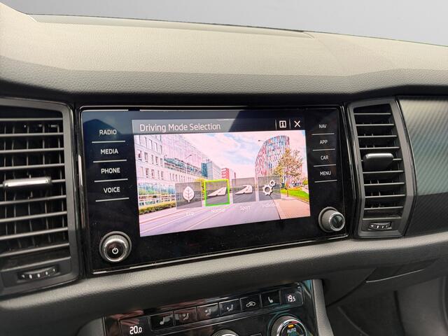 Skoda Kodiaq 1.5 TSI Sportline Business Aut- Panoramadak, RS Interieur, Full Memory, Carbon, Canton Audio
