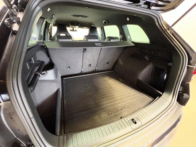 Skoda Kodiaq 1.5 TSI Sportline Business | Navigatie/Android/Apple Carplay | LM Velgen 19" | Achteruitrijcamera + PDC Voor en Achter | Cruise Control | Airco | DAB |