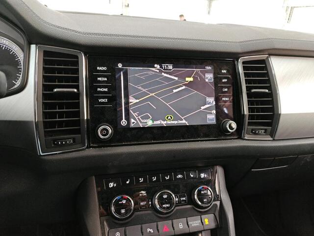 Skoda Kodiaq 1.5 TSI Business Edition / AUTOMAAT/ NAVI/ CRUISE/ CLIMATE/ STOELVERWARMING/ PARK. SENSOREN + CAMERA/18" LMV