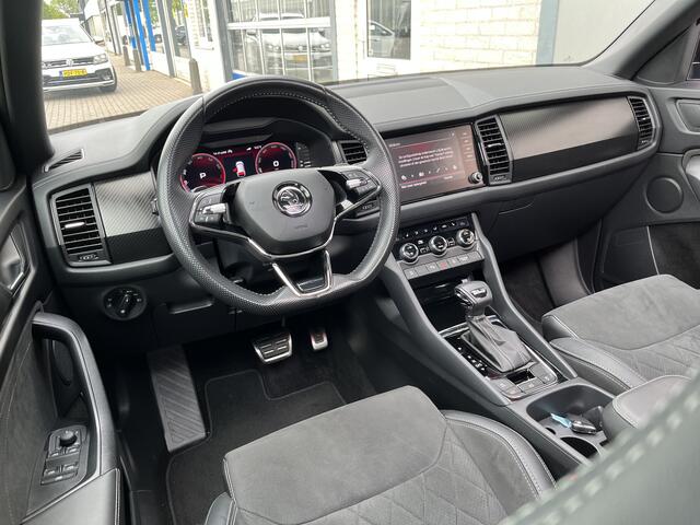 Skoda Kodiaq 1.5 TSI Sportline / AUTOMAAT/ PANO/ TREKHAAK/ MEMORY SEAT/ STOELVERWARM./ PARK.SENSOREN V+A/ CAMERA/ ELEK.ACHTERKLEP/ KEYLESS/ SMARTLINK/ CRUISE CONTROL/ RIJ-MODI/ DIGITAL DASH/ DAB/ NAVI/ CLIMA/ LED/ 20'' LMV