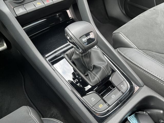 Skoda Kodiaq 1.5 TSI Sportline / AUTOMAAT/ PANO/ TREKHAAK/ MEMORY SEAT/ STOELVERWARM./ PARK.SENSOREN V+A/ CAMERA/ ELEK.ACHTERKLEP/ KEYLESS/ SMARTLINK/ CRUISE CONTROL/ RIJ-MODI/ DIGITAL DASH/ DAB/ NAVI/ CLIMA/ LED/ 20'' LMV