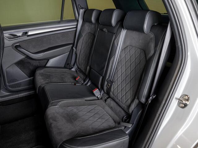 Skoda Kodiaq 2.0 TSI 4x4 Sportline Business / 190pk / Trekhaak / Achteruitrij camera / Stoelverwarming /