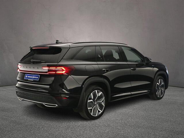 Skoda Kodiaq Sportline Business 1.5 TSI PHEV 204pk DSG Automaat Trekhaak, Panoramadak, Adaptive cruise control, LED matrix koplampen, Achteruitrijcamera