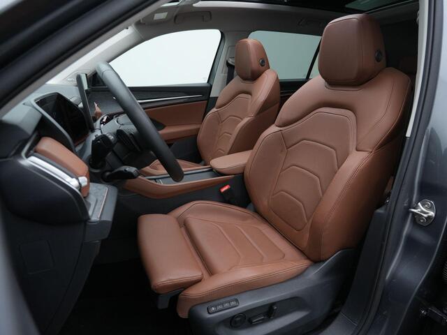 Skoda Kodiaq 1.5 TSI 150 pk DSG MHEV Selection | Panoramadak | Trekhaak | Leder | Geheugenstoelen | Head-up display | Matrix LED | Canton