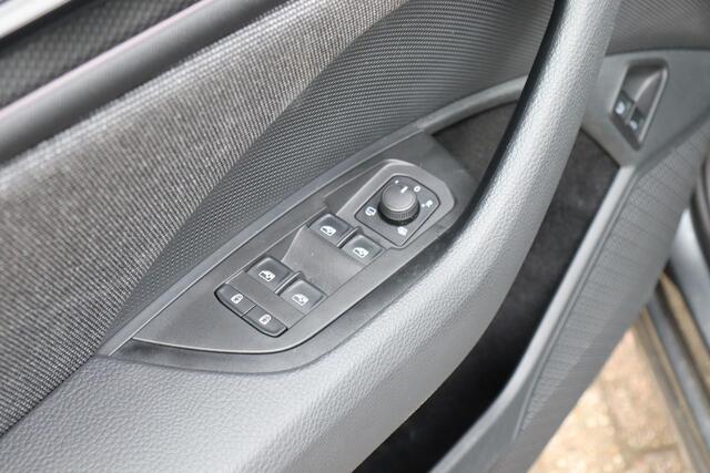 Skoda Kodiaq 1.5 TSI PHEV Business Edition Panorama,HUD,Trekhaak,ACC